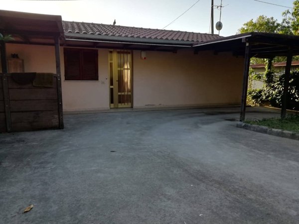 casa indipendente in vendita a Marsciano in zona San Biagio della Valle