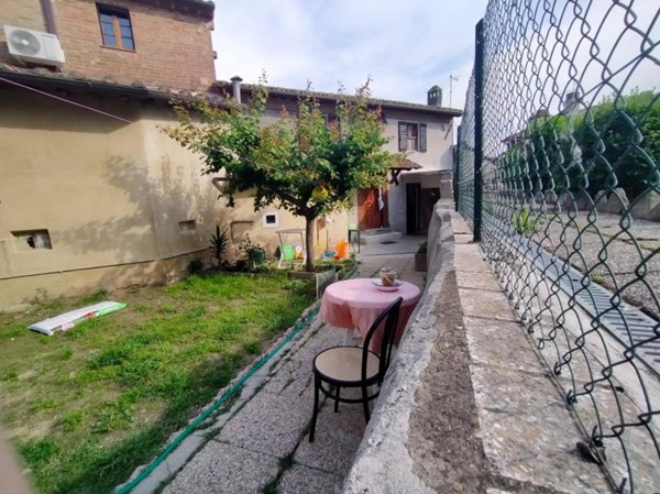casa indipendente in vendita a Marsciano