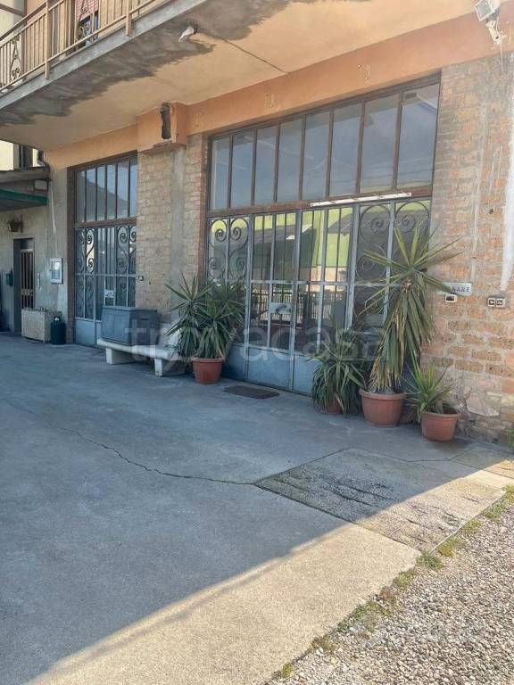 negozio in vendita a Marsciano