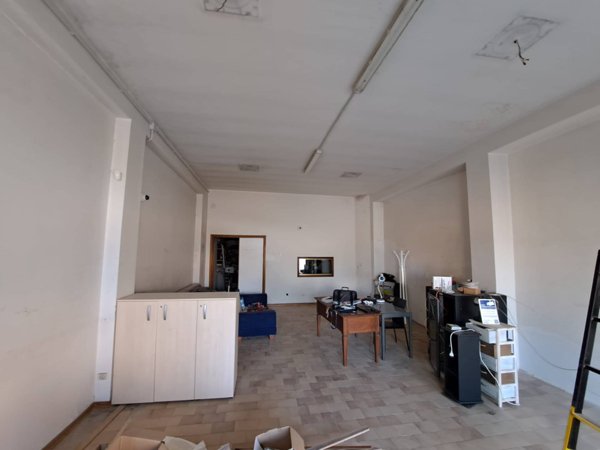 locale commerciale in vendita a Marsciano