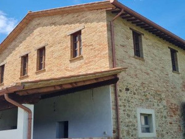 negozio in vendita a Marsciano