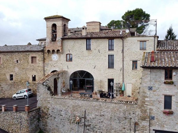 casa indipendente in vendita a Marsciano in zona Mercatello