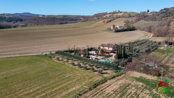 casa indipendente in vendita a Marsciano