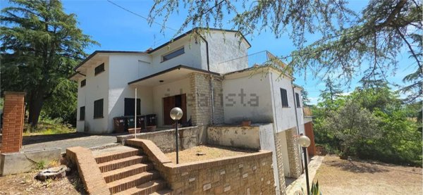 casa indipendente in vendita a Marsciano in zona Compignano