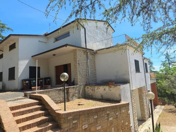 casa indipendente in vendita a Marsciano in zona Compignano