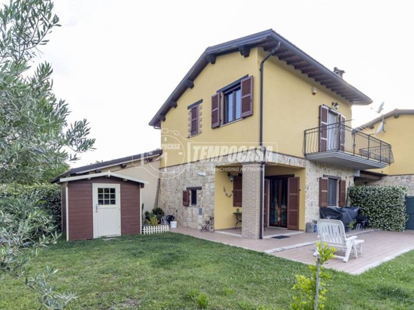 casa indipendente in vendita a Marsciano in zona Villanova