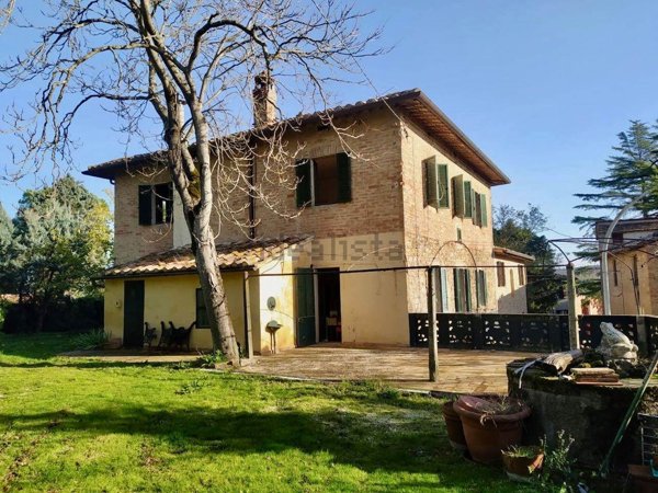 casa indipendente in vendita a Marsciano in zona Papiano