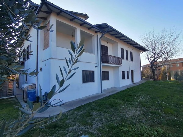 casa indipendente in vendita a Marsciano in zona Cerqueto