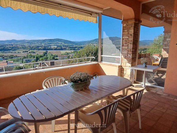 casa indipendente in vendita a Marsciano