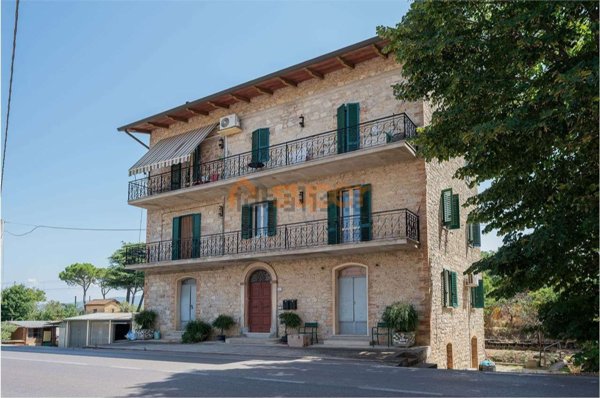 casa indipendente in vendita a Marsciano in zona Papiano