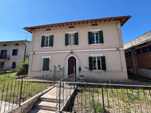 casa indipendente in vendita a Marsciano
