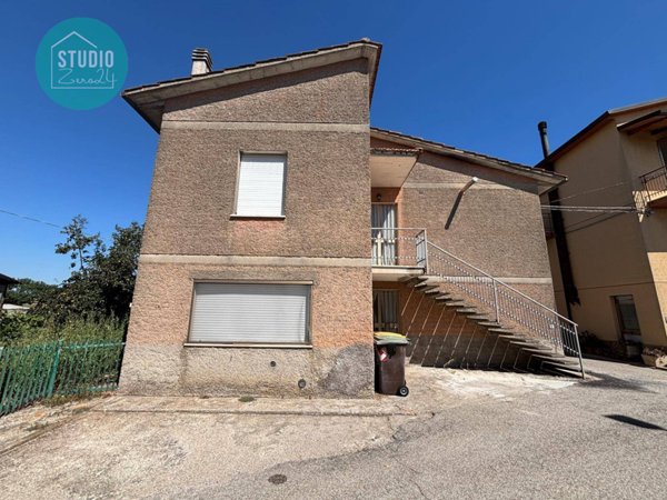 casa indipendente in vendita a Marsciano