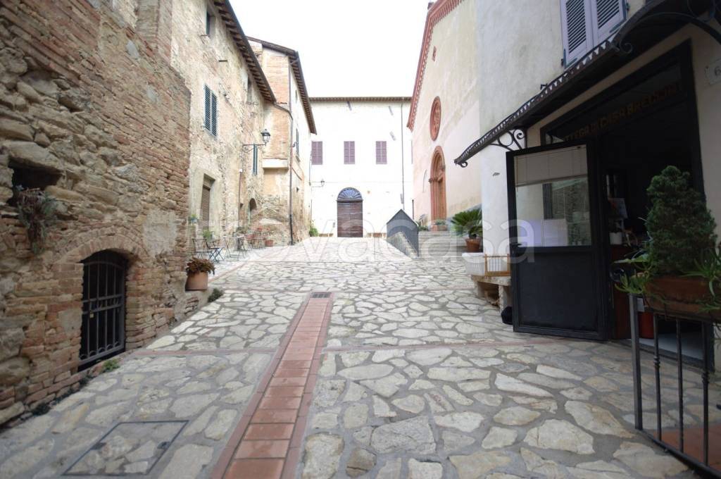 casa indipendente in vendita a Marsciano in zona Compignano