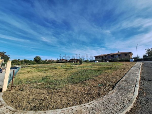 terreno in vendita a Marsciano in zona Spina