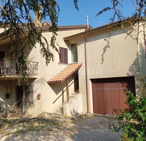 casa indipendente in vendita a Massa Martana