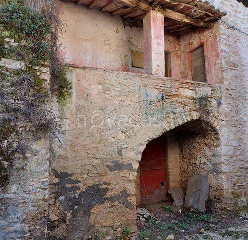 casa indipendente in vendita a Massa Martana