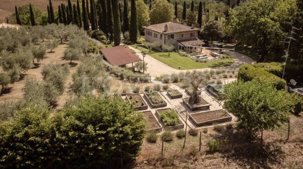 casa indipendente in vendita a Massa Martana