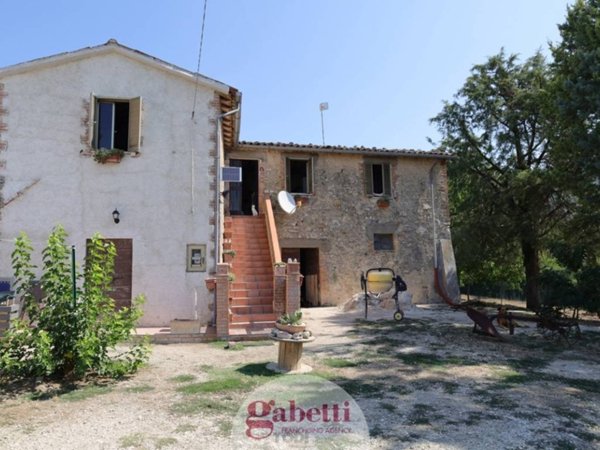casa indipendente in vendita a Massa Martana