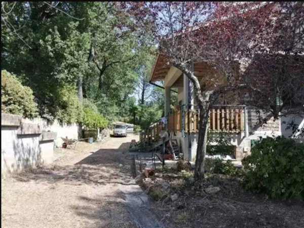 casa indipendente in vendita a Massa Martana in zona Villa San Faustino