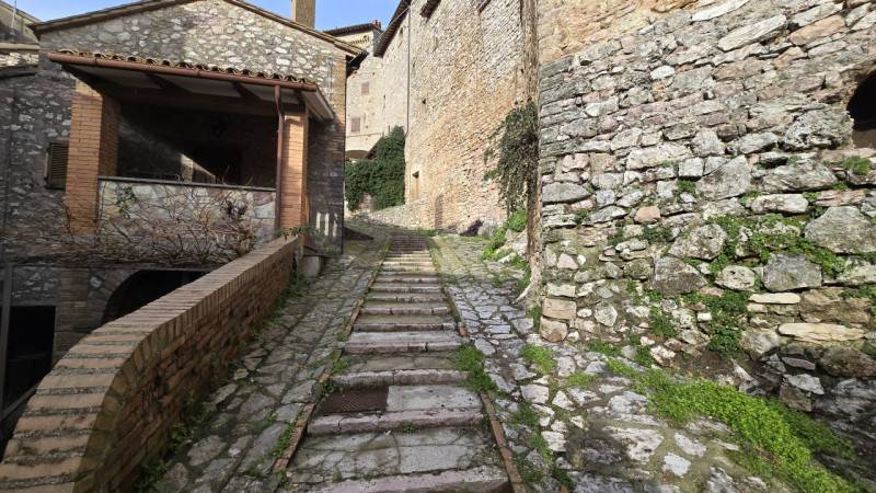 appartamento in vendita a Massa Martana in zona Viepri