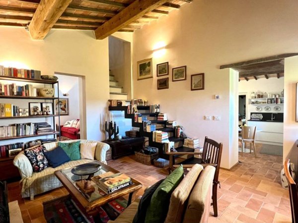 casa indipendente in vendita a Massa Martana