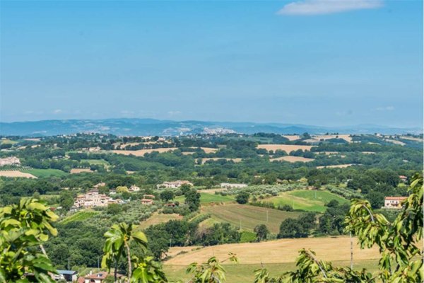 casa indipendente in vendita a Massa Martana in zona Mezzanelli