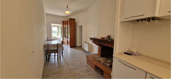 appartamento in vendita a Massa Martana in zona Viepri