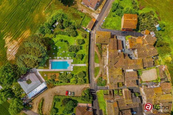 negozio in vendita a Massa Martana in zona Montignano