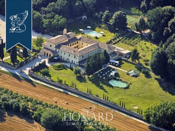 casa indipendente in vendita a Massa Martana
