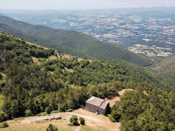 casa indipendente in vendita a Massa Martana
