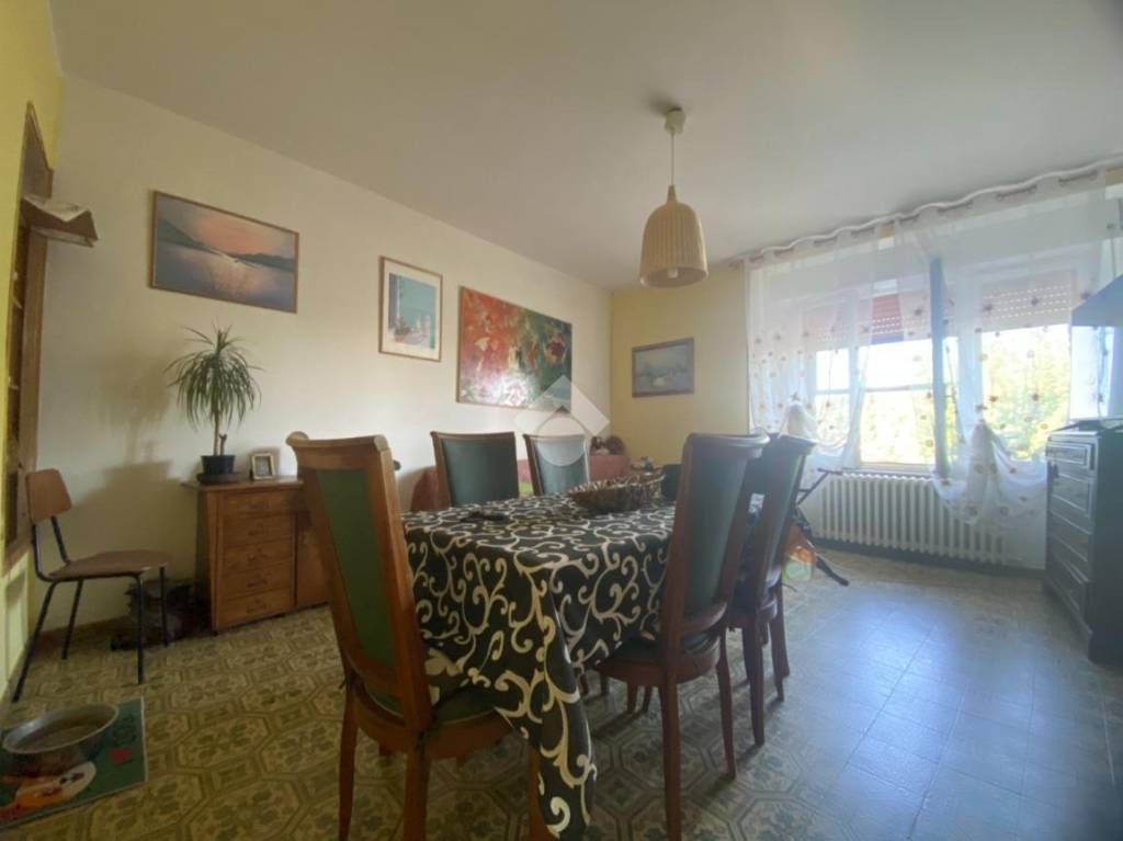casa indipendente in vendita a Massa Martana