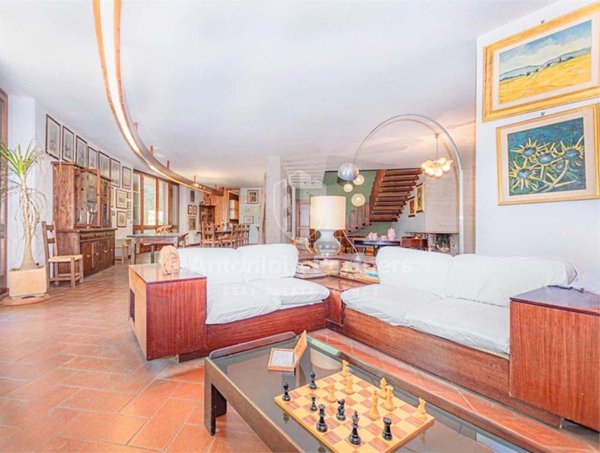 casa indipendente in vendita a Massa Martana