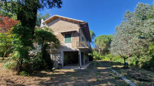 casa indipendente in vendita a Massa Martana in zona Villa San Faustino