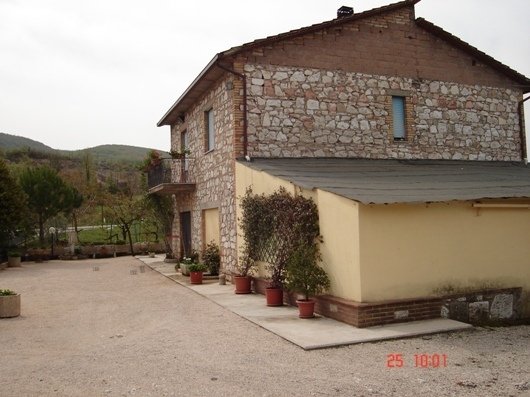 casa indipendente in vendita a Massa Martana