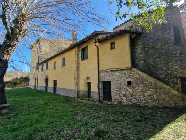 casa indipendente in vendita a Massa Martana in zona Castel Rinaldi