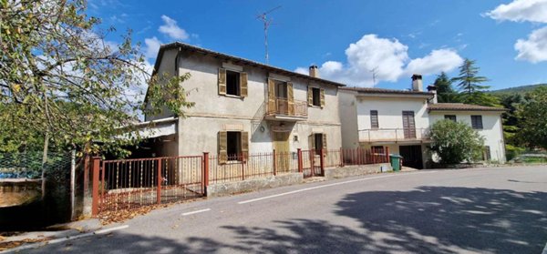 casa indipendente in vendita a Massa Martana in zona Viepri