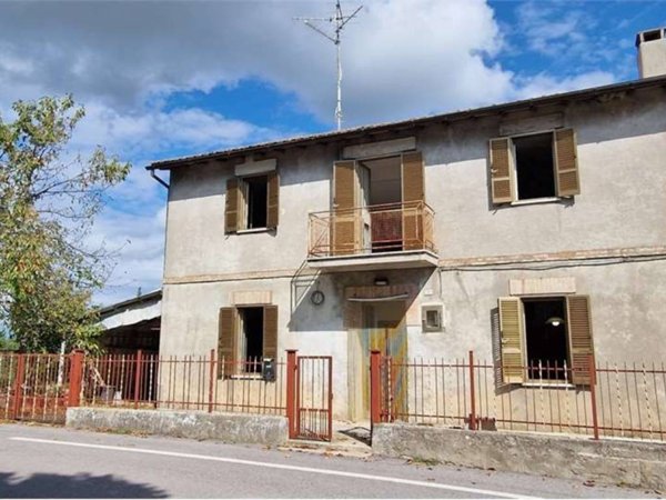casa indipendente in vendita a Massa Martana in zona Viepri