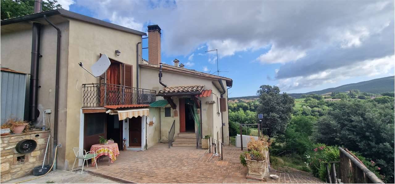 casa indipendente in vendita a Massa Martana