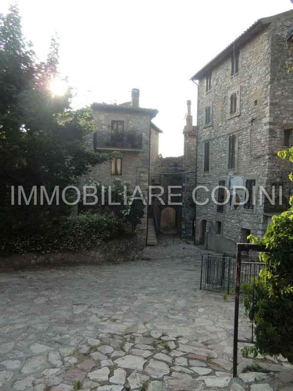 appartamento in vendita a Massa Martana in zona Viepri