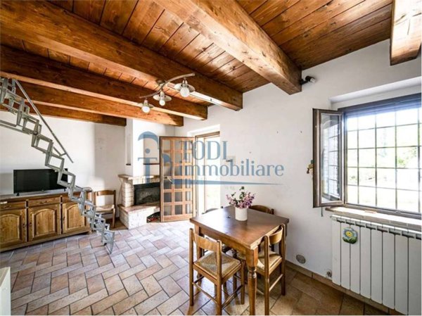 appartamento in vendita a Massa Martana in zona Viepri