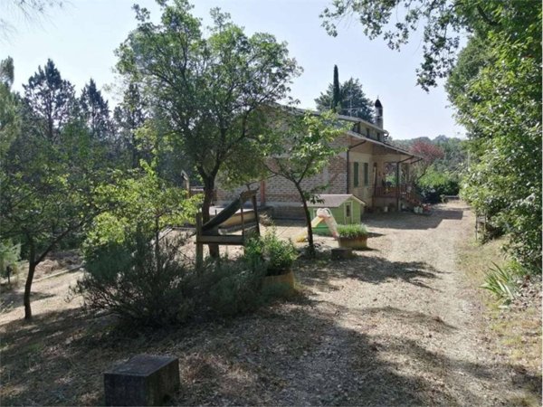 casa indipendente in vendita a Massa Martana