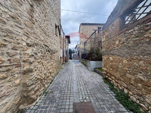 casa indipendente in vendita a Massa Martana in zona Montignano