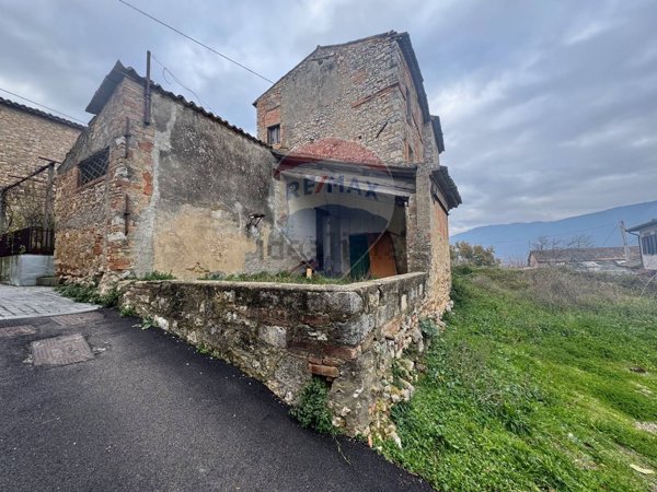 casa semindipendente in vendita a Massa Martana in zona Montignano