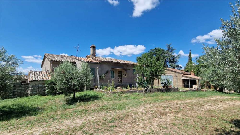 casa indipendente in vendita a Massa Martana