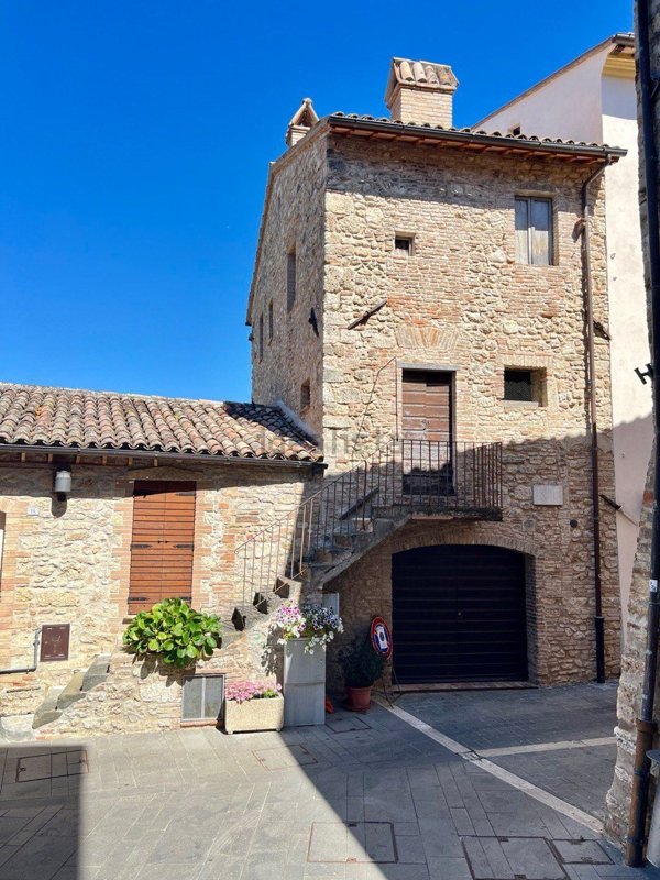 appartamento in vendita a Massa Martana