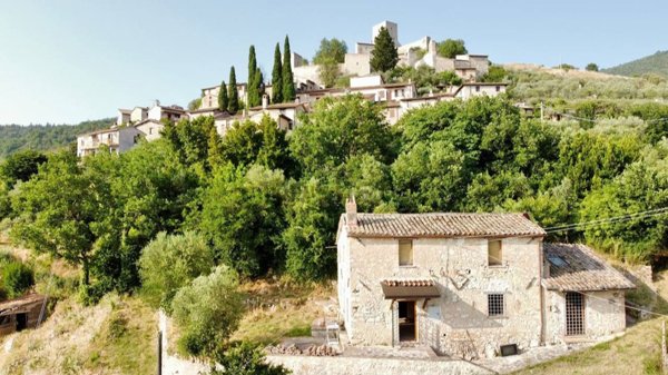 appartamento in vendita a Massa Martana in zona Mezzanelli