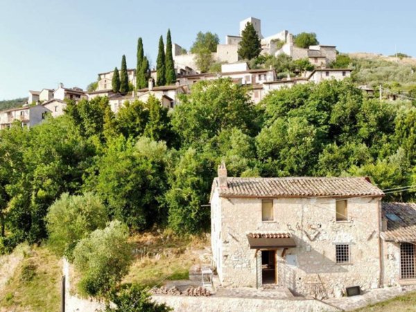 casa indipendente in vendita a Massa Martana in zona Mezzanelli