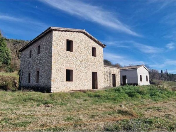 casale in vendita a Massa Martana