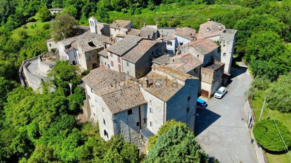 appartamento in vendita a Massa Martana in zona Castel Rinaldi