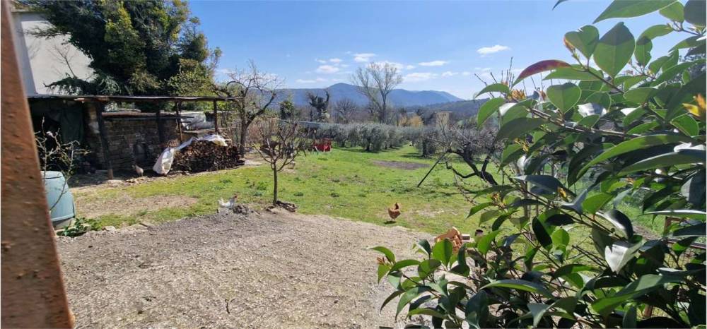 casa indipendente in vendita a Massa Martana in zona Villa San Faustino